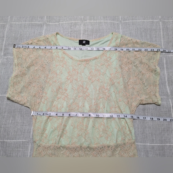 Iz Byer Women's Blouse - Picture 8 of 9